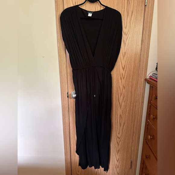 VENUS Other - Venus Elegant Black Swim Cover up XL NWOT